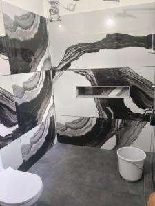 Fotografie z fotogalerie ubytování Alora Castle v destinaci Jāmb