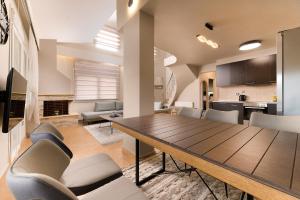 Nhà bếp/bếp nhỏ tại VALLEY Premium House