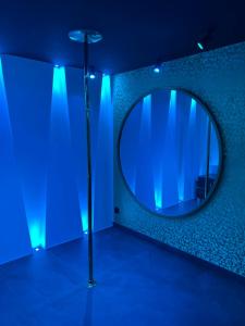 Galería fotográfica de Suite Privée Romantique - Jacuzzi & Hammam en Bonneville