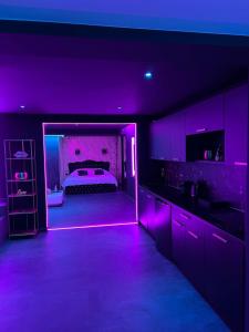 Galería fotográfica de Suite Privée Romantique - Jacuzzi & Hammam en Bonneville