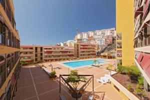 Swimmingpoolen hos eller tæt på Céntrico apartamento primera linea del mar