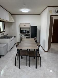 Kuchyň nebo kuchyňský kout v ubytování 宿 Oshikiri02 + 5 fotografií