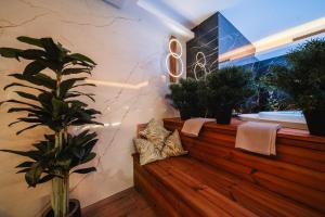 Bazén v ubytování Hotel Zagi nebo v jeho okolí