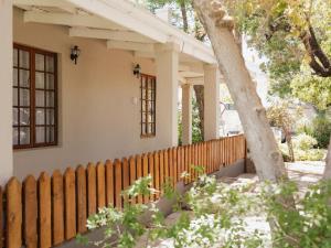 Сад в Avondrust Guest House