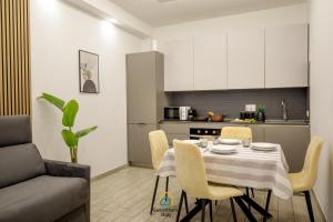 Køkken eller tekøkken på Coho House Fiumicino