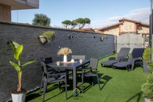 En have udenfor Coho House Fiumicino