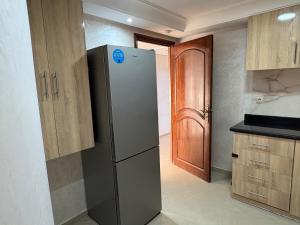 Kuchyň nebo kuchyňský kout v ubytování VILLA Dar BOUAZZA, Vue sur mer, 200m de la plage