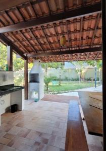 Η κουζίνα ή μικρή κουζίνα στο Casa Arraial Ajuda Jardim da Mata