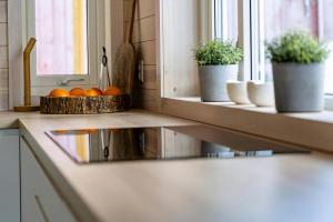 Η κουζίνα ή μικρή κουζίνα στο Charming House In Loen, In The Heart Of Nordfjord