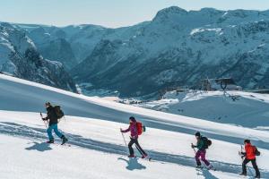 Το Charming House In Loen, In The Heart Of Nordfjord τον χειμώνα +26 φωτογραφίες