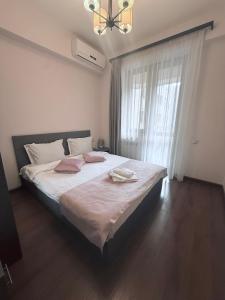 Fotografie z fotogalerie ubytování Republiq Square LUXURY with balcony v Jerevanu