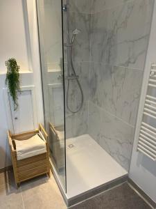 Koupelna v ubytování La Location des Géants - Appartement avec terrasse