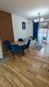 Χώρος καθιστικού στο Lux Apartment parking gratis