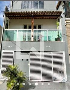 Το κτήριο όπου στεγάζεται  η παραθεριστική κατοικία