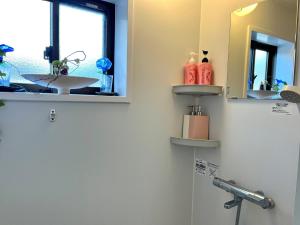 Un baño de An old house with a fire pit for rent Guesthouse Yukarian - Vacation STAY 87627v