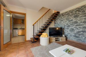 Η κουζίνα ή μικρή κουζίνα στο Casa da Laranja by Holiday Rental Madeira