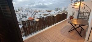 Μπαλκόνι ή βεράντα στο Downtown apartment - Terrace, garage and pool +3 φωτογραφίες