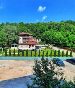 Το κτήριο όπου στεγάζεται  ο ξενώνας