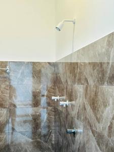 Et badeværelse på Pearl Beach