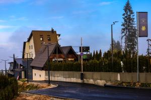 Το κτήριο όπου στεγάζεται το ξενοδοχείο