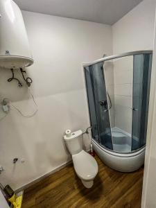 Et badeværelse på Gniezno centrum Łubieńskiego