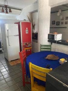 Η κουζίνα ή μικρή κουζίνα στο Yellow Residence +9 φωτογραφίες