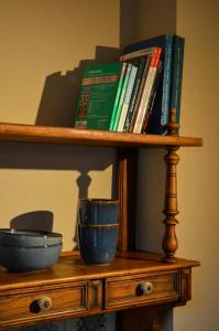 Knihovna v penzionu + 16 fotografií