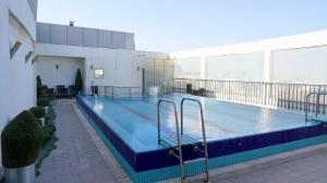 Hồ bơi trong/gần Grand Mayral Hotel