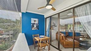 Χώρος καθιστικού στο Palace - Spacious 1 bedroom Condo with shared Pool