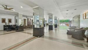 Χώρος καθιστικού στο Palace - Spacious 1 bedroom Condo with shared Pool +62 φωτογραφίες