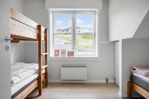 En eller flere senge i et værelse på 942-Thisted-Orhagevej-183 + 27 billeder