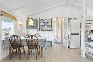 Η κουζίνα ή μικρή κουζίνα στο 538-Thisted-Klemsvej-26-A