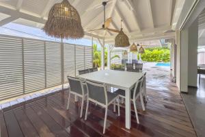 Billede fra billedgalleriet på Villa Ixora - Piscine Privée i Courcelles