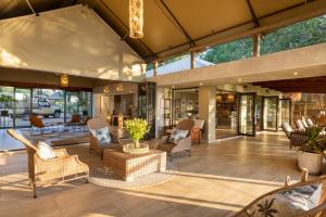 Posezení v ubytování Elephant Walk Tented Camp