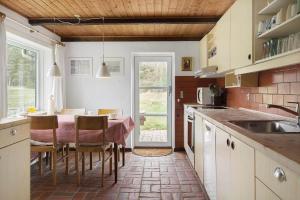Η κουζίνα ή μικρή κουζίνα στο 591-Snedsted-Stenbjergvej-28