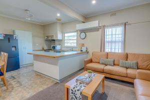 Kuchyň nebo kuchyňský kout v ubytování Just The Spot