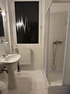 Koupelna v ubytování Aranyhídszálló