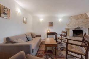 Khu vực ghế ngồi tại Vamos villa