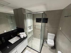 Et badeværelse på Flats no Mercure Belém Boulevard + 67 billeder