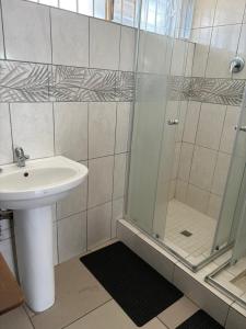 Koupelna v ubytování Loch Logan flat