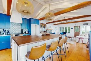 Η κουζίνα ή μικρή κουζίνα στο Ocean Point Colony Grande