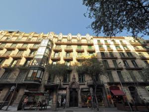 バルセロナにあるSuites4days Plaça Catalunya Designのギャラリーの写真