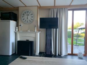 Et tv og/eller underholdning på Beach Resort Kamperland - 181