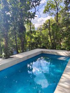 Πισίνα στο ή κοντά στο SR Villa - Serenity by riverside