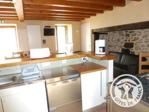 Η κουζίνα ή μικρή κουζίνα στο Maison du meunier