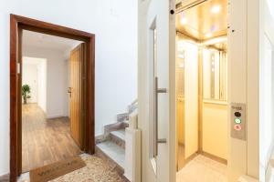 Ένα μπάνιο στο Mapi’s Rooms +79 φωτογραφίες