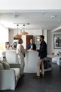 Επισκέπτες που μένουν στο Hôtel La Marine