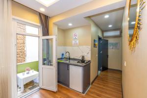 Nhà bếp/bếp nhỏ tại hotel La Vitrine +47 ảnh