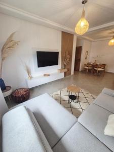 Μια τηλεόραση ή/και κέντρο ψυχαγωγίας στο Glorious appartement cosy