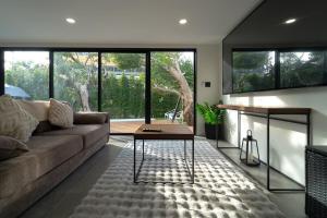 Et opholdsområde på The Lodge Bangkok Poolvilla 2